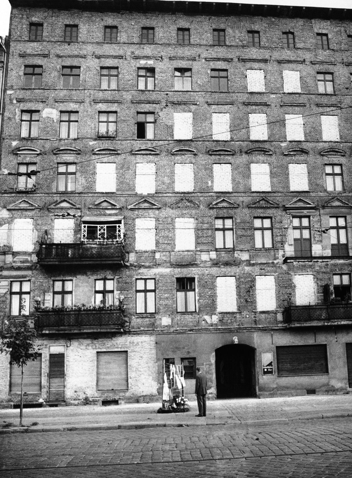 1961: Berlin Wall